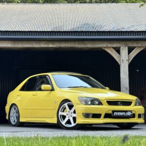 Lexus IS200 Yellow Rose